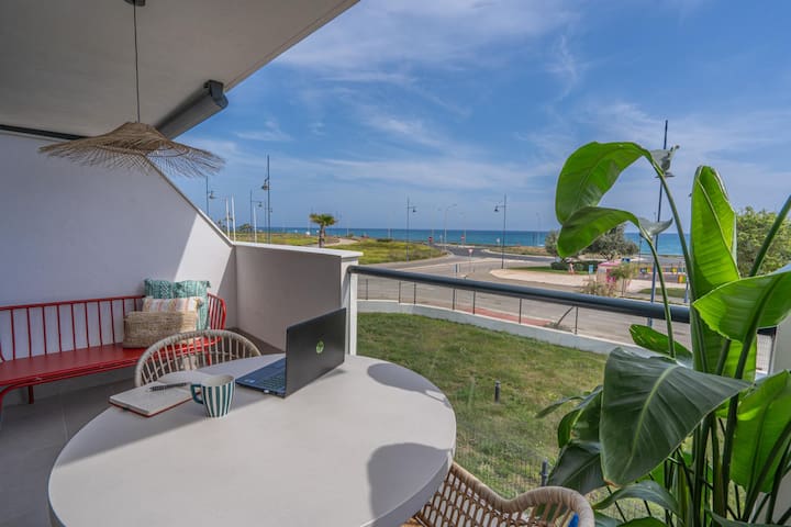 Entire home with 3 bedrooms in torre del mar - Heima in front of the Sea