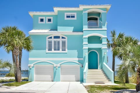 Sea Breeze-Private home w/dock, pool, tennis, 2