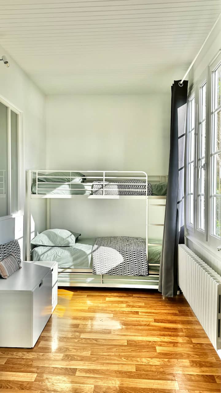 Bedroom 2 - 3 single beds