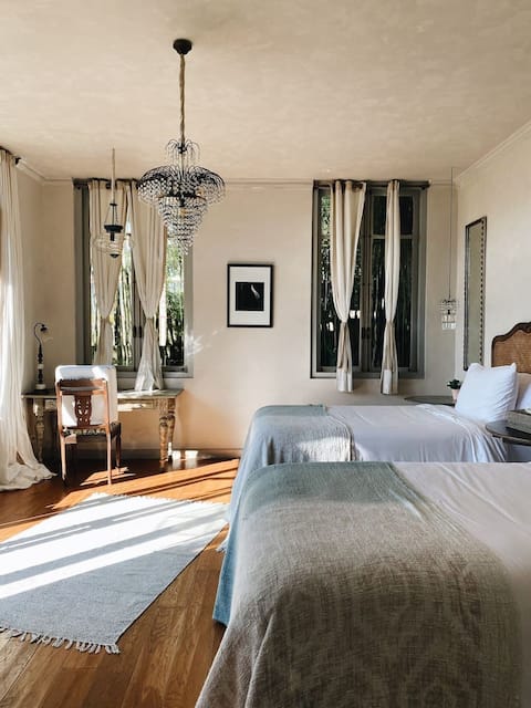 Little Lake | Twin Room 1