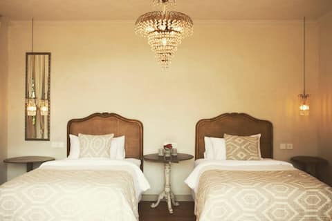 Little Lake | Twin Room 2