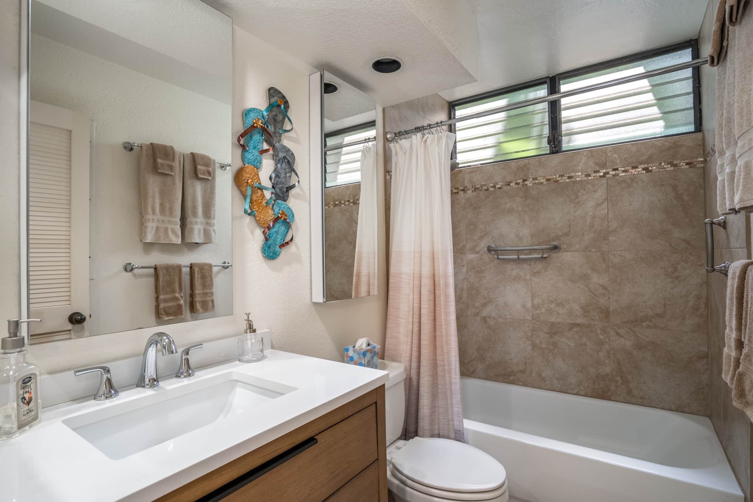 Condo in Kihei · ★4.69 · 1 bedroom · 2 beds · 2 private baths - Image 28