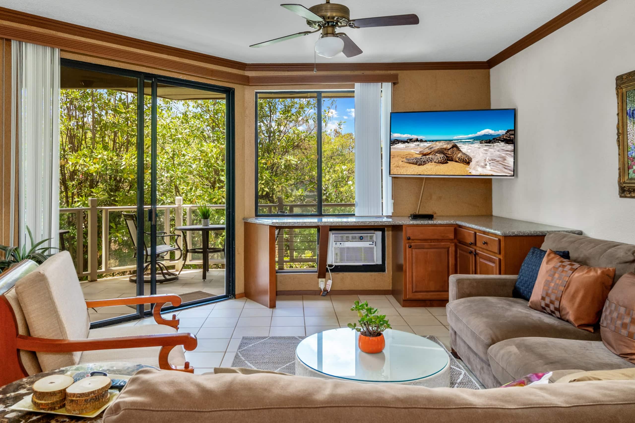 Condo in Kihei · ★4.69 · 1 bedroom · 2 beds · 2 private baths - Image 5