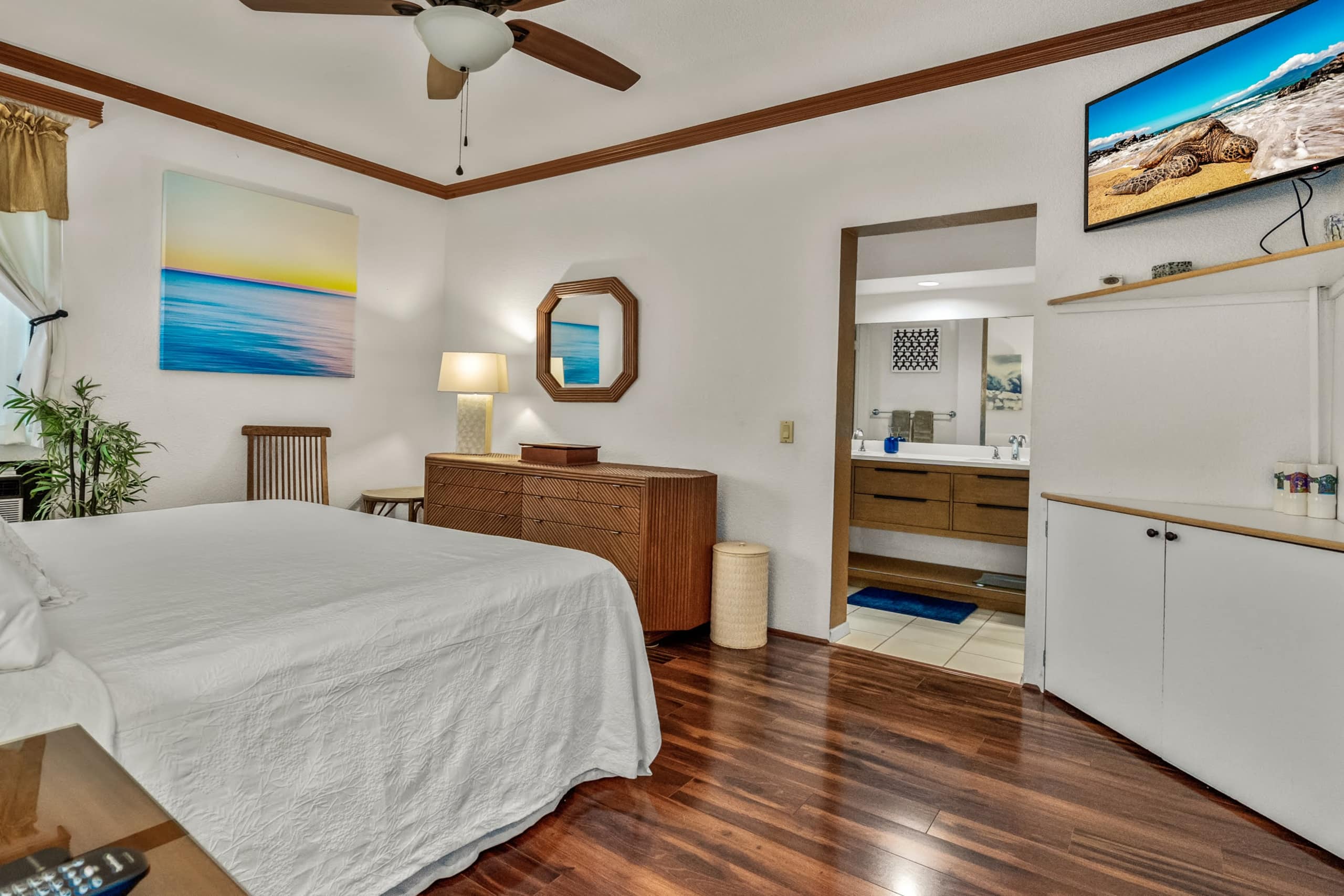 Condo in Kihei · ★4.69 · 1 bedroom · 2 beds · 2 private baths - Image 16