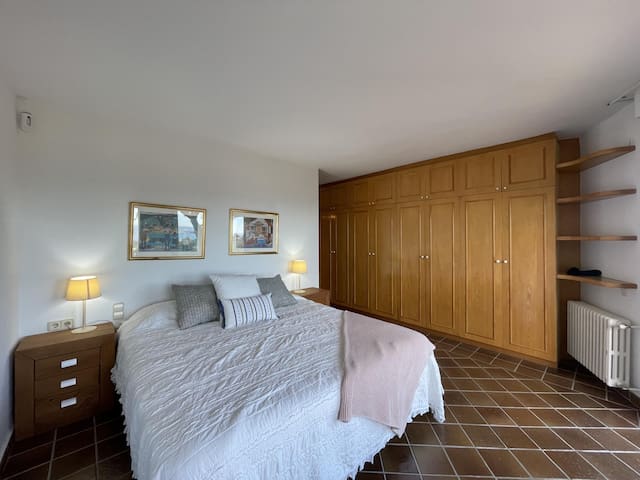 Casa Ibiza (Begur Centre) gallery image 2