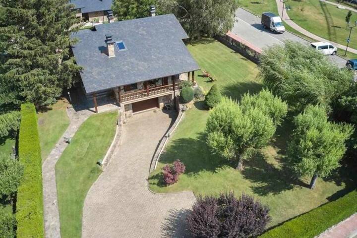 Cerdanyabnb managed Airbnb listing 1