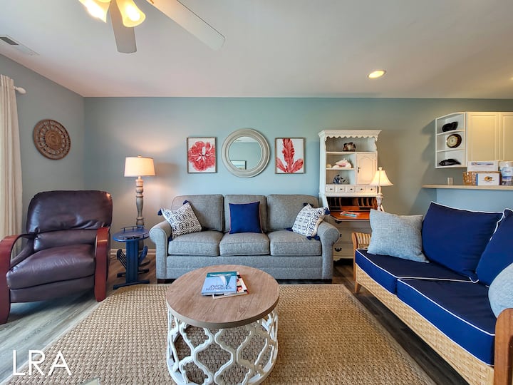 Sound Views & Ocean Breezes At 223 Turtle Cove! - Surf City, NC