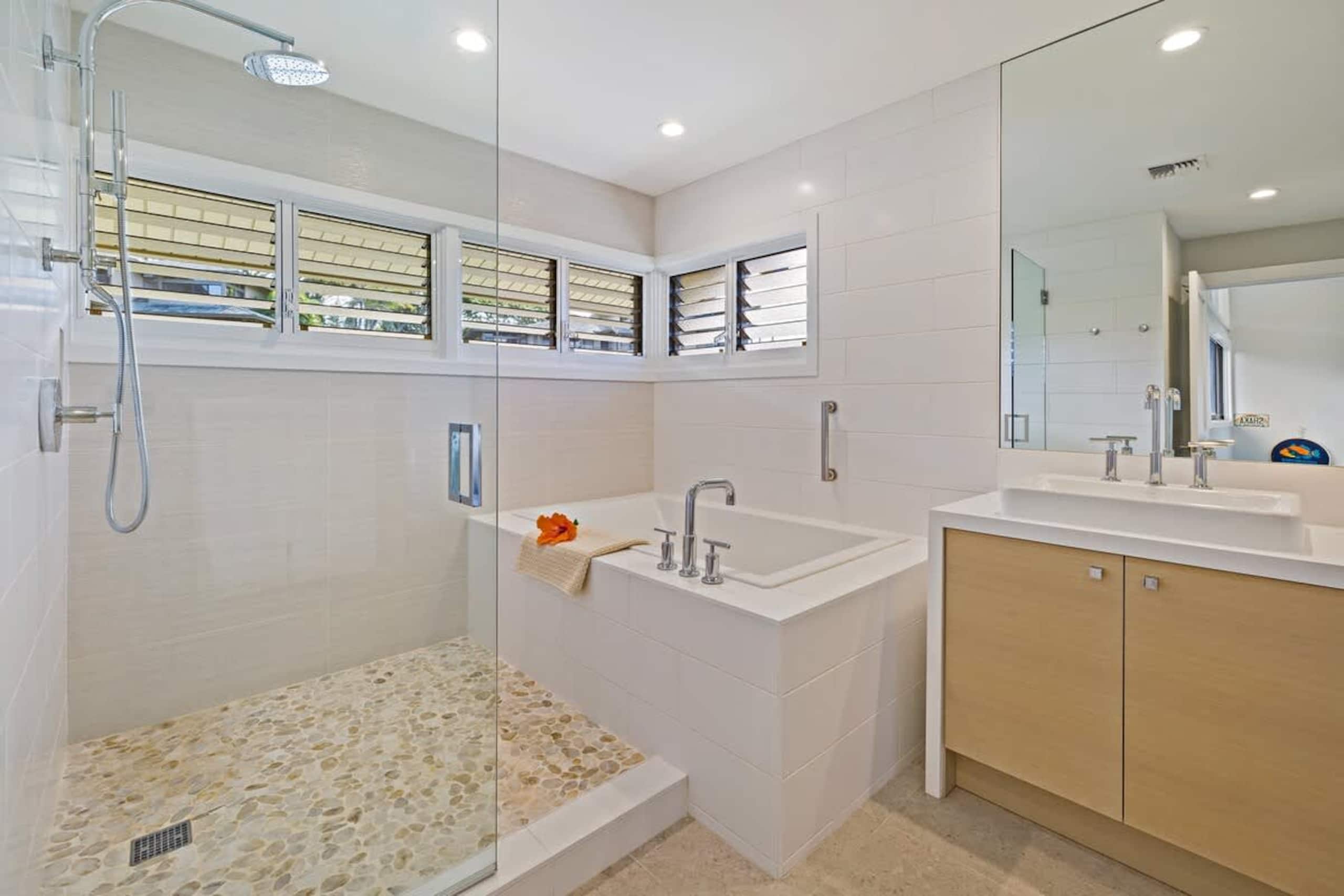 Townhouse in Lahaina · ★5.0 · 2 bedrooms · 3 beds · 3 baths - Image 20
