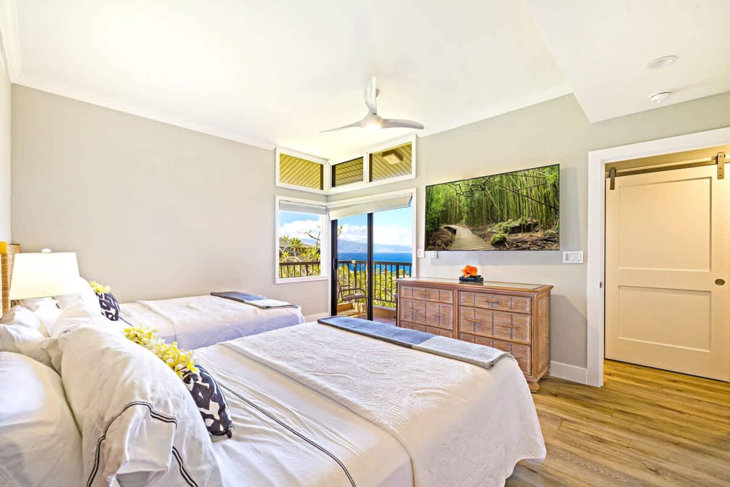 Townhouse in Lahaina · ★5.0 · 2 bedrooms · 3 beds · 3 baths - Image 22