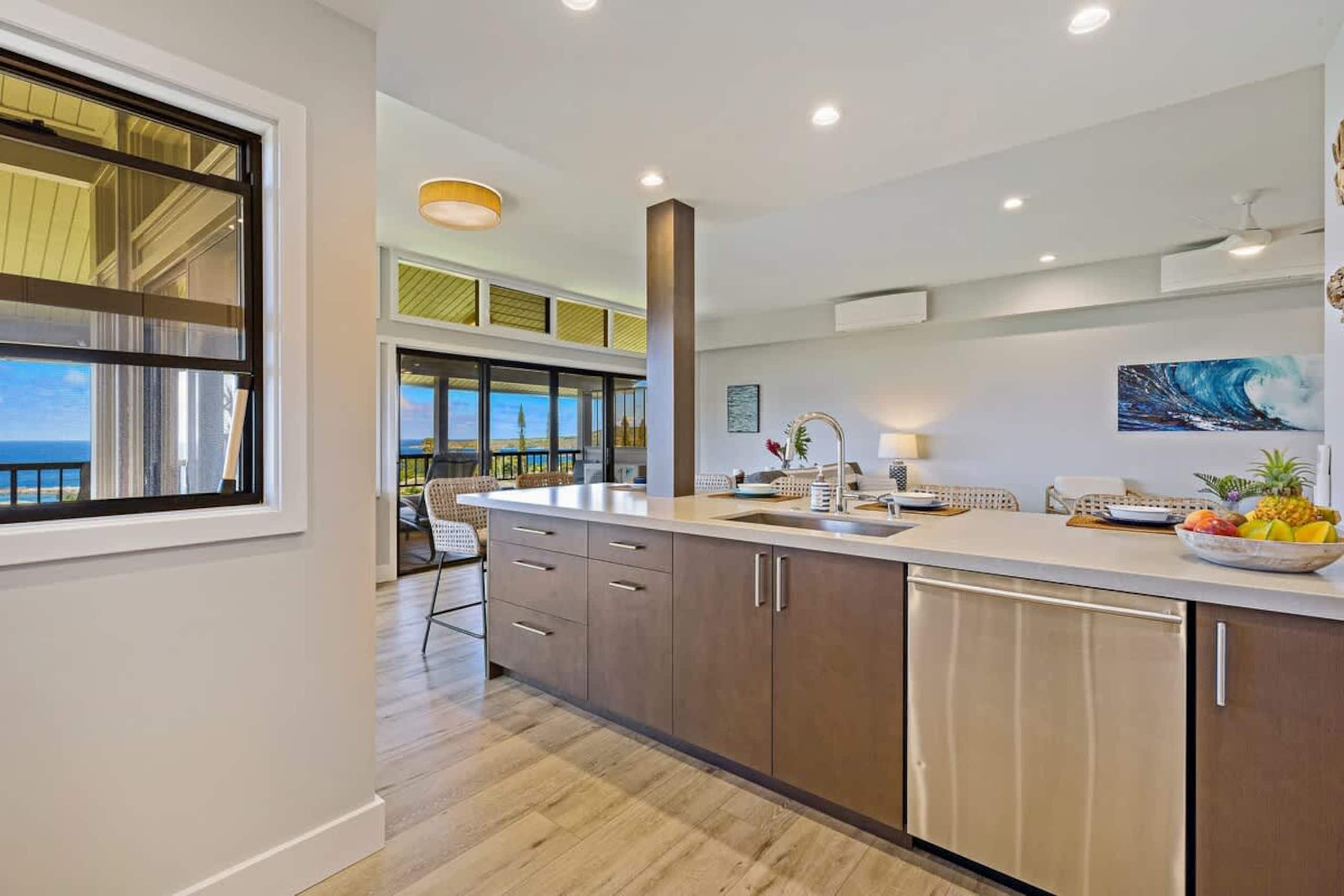 Townhouse in Lahaina · ★5.0 · 2 bedrooms · 3 beds · 3 baths - Image 16