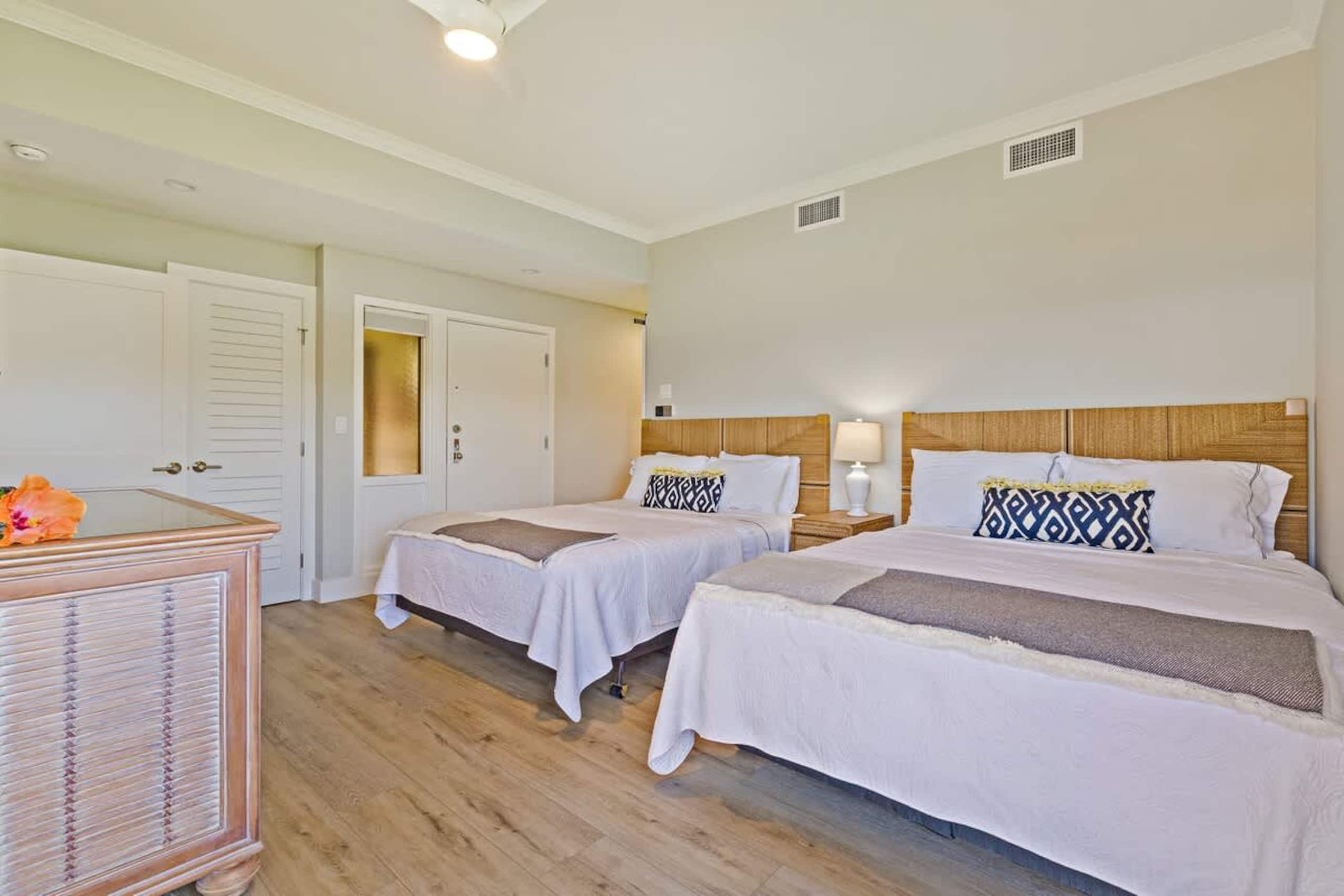 Townhouse in Lahaina · ★5.0 · 2 bedrooms · 3 beds · 3 baths - Image 23