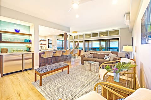 Top performing Airbnb: Epic Ocean View. Remodeled. Luxury condo. 2 Pools in Kapalua