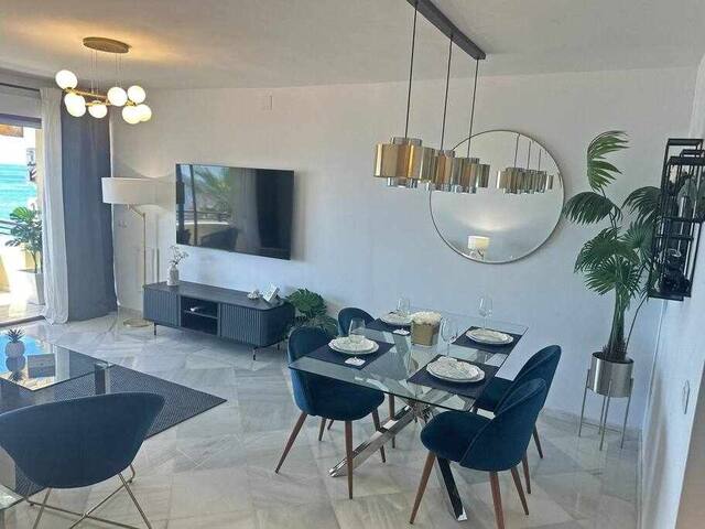 Apartamentos Morales & Arnal managed Airbnb listing 2