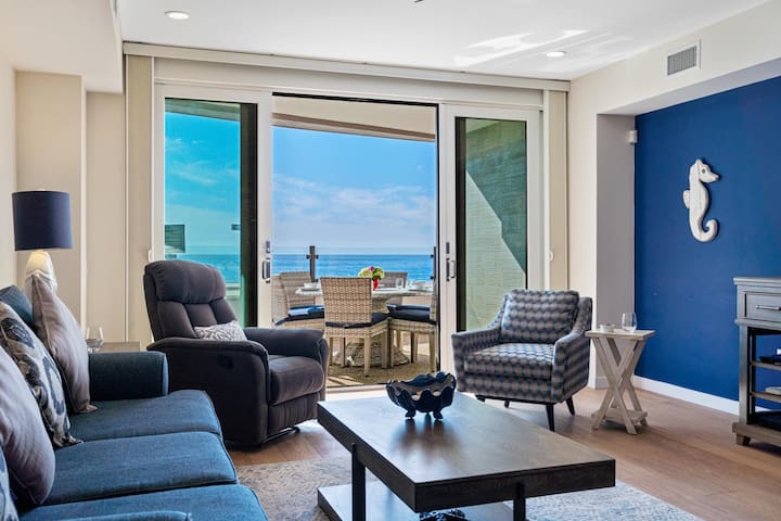 Oceanfront, Steps to Beach/A/C/Parking gallery image 2