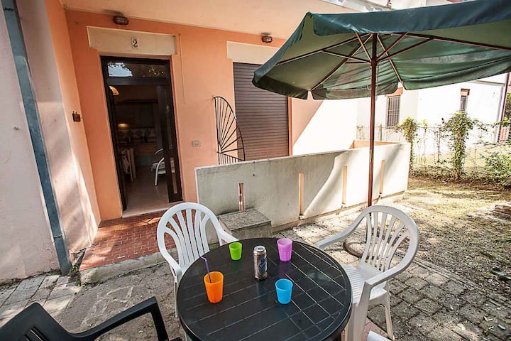 Appartement De Vacances Avec Jardin Privé - Albarella
