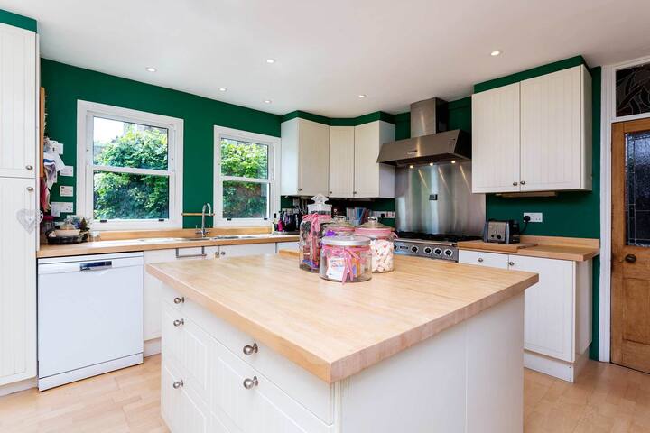 Garden Living by Veeve gallery image 3