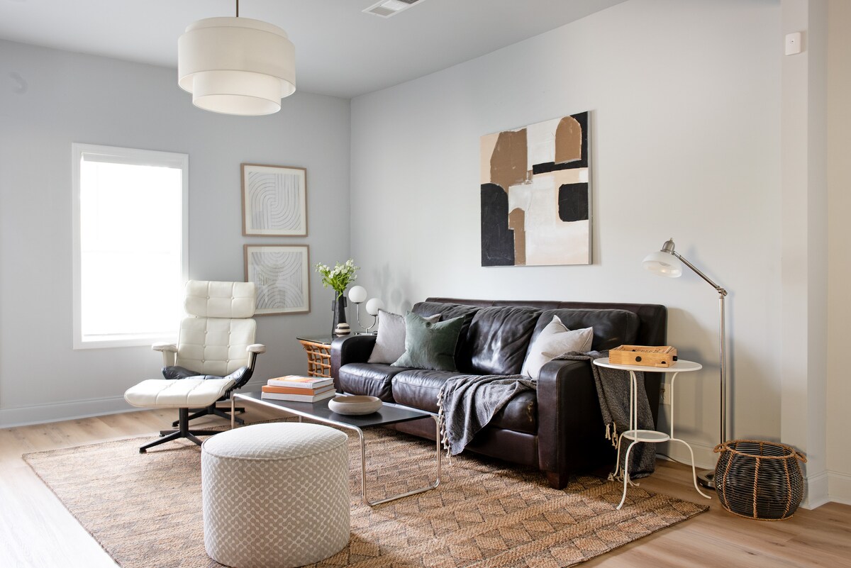 Top performing Airbnb: Scandi Candi - Designer Haven Near the BeltLine in Peoplestown