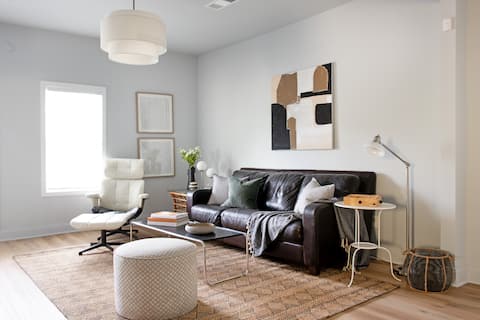 Top performing Airbnb: Scandi Candi - Designer Haven Near the BeltLine in Peoplestown