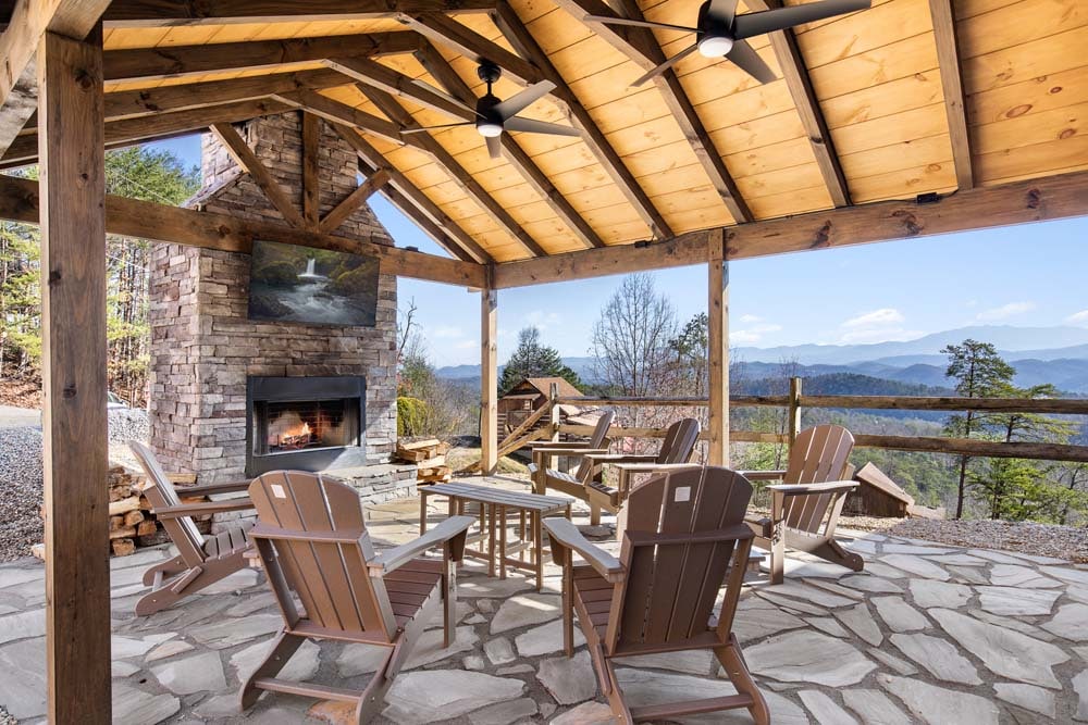 Knockin on Heaven's Door | Views + Outdoor - Cabins for Rent in