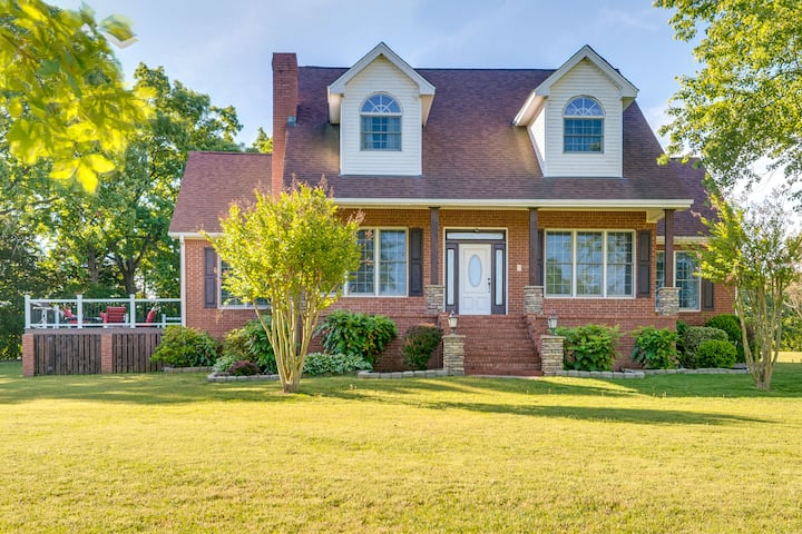 Spacious Greenbrier Vacation Rental On ~ 4 Acres! - Conway, AR