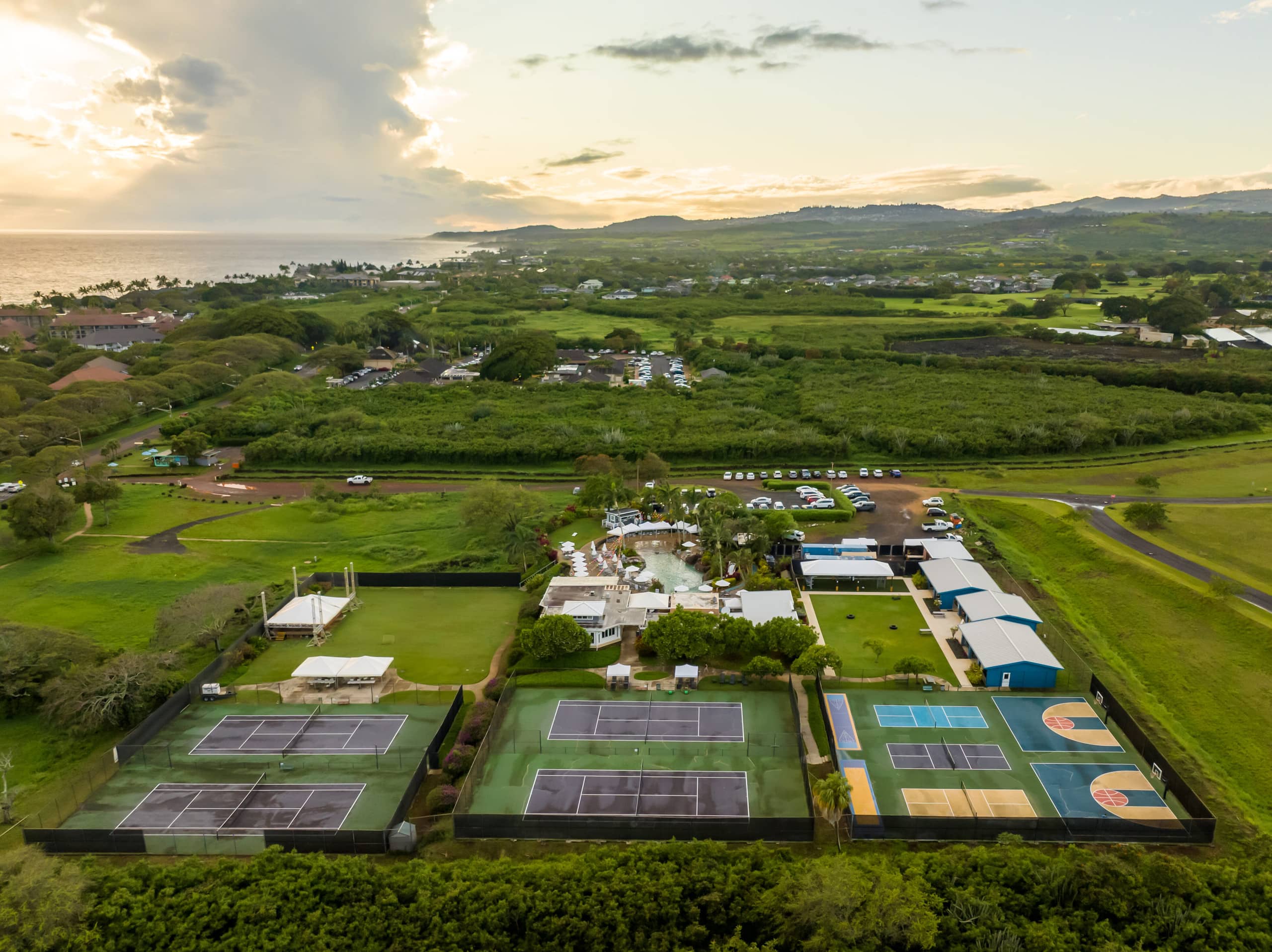 Home in Koloa · ★5.0 · 4 bedrooms · 4 beds · 3 baths - Photo 52