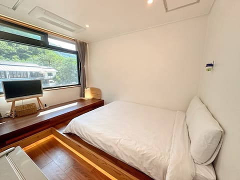 Fantastic Forest Vacation Emotional Accommodation 2 (Free Picnic Camping Zone) Located in Seoraksan