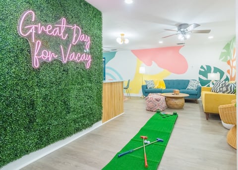 9 beds Beach | GameRoom | Cowboy Pool | Mini Golf