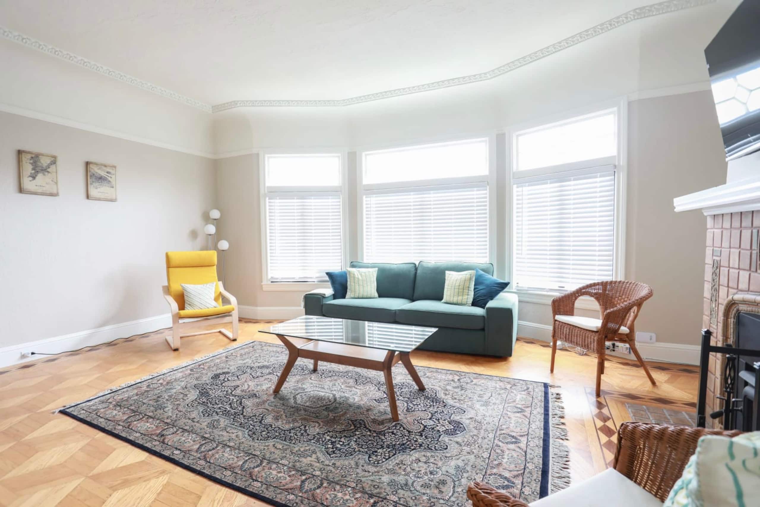 Home in San Francisco · ★4.95 · 4 bedrooms · 5 beds · 2 baths - Image 3