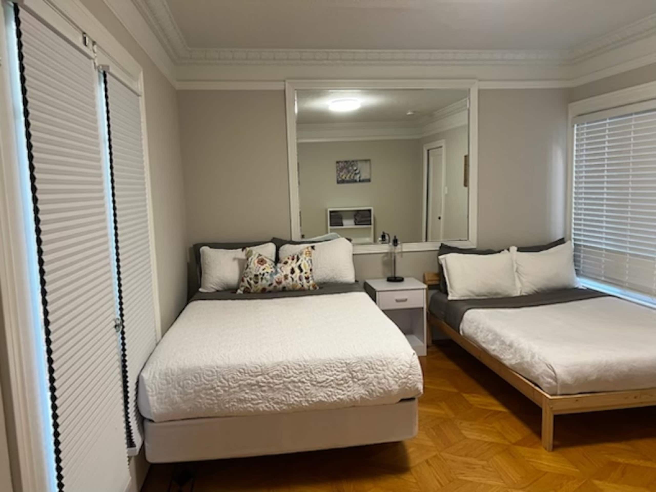 Home in San Francisco · ★4.95 · 4 bedrooms · 5 beds · 2 baths - Image 12