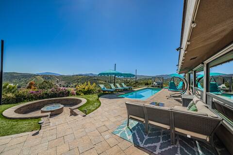 Lakeside Hilltop Retreat w/Amazing Pool & Spa