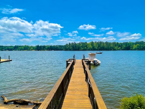 Serenity View Lakeside Retreat on Lake Murray, SC