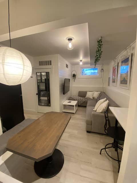 Cozy Stay, Close to Downtown