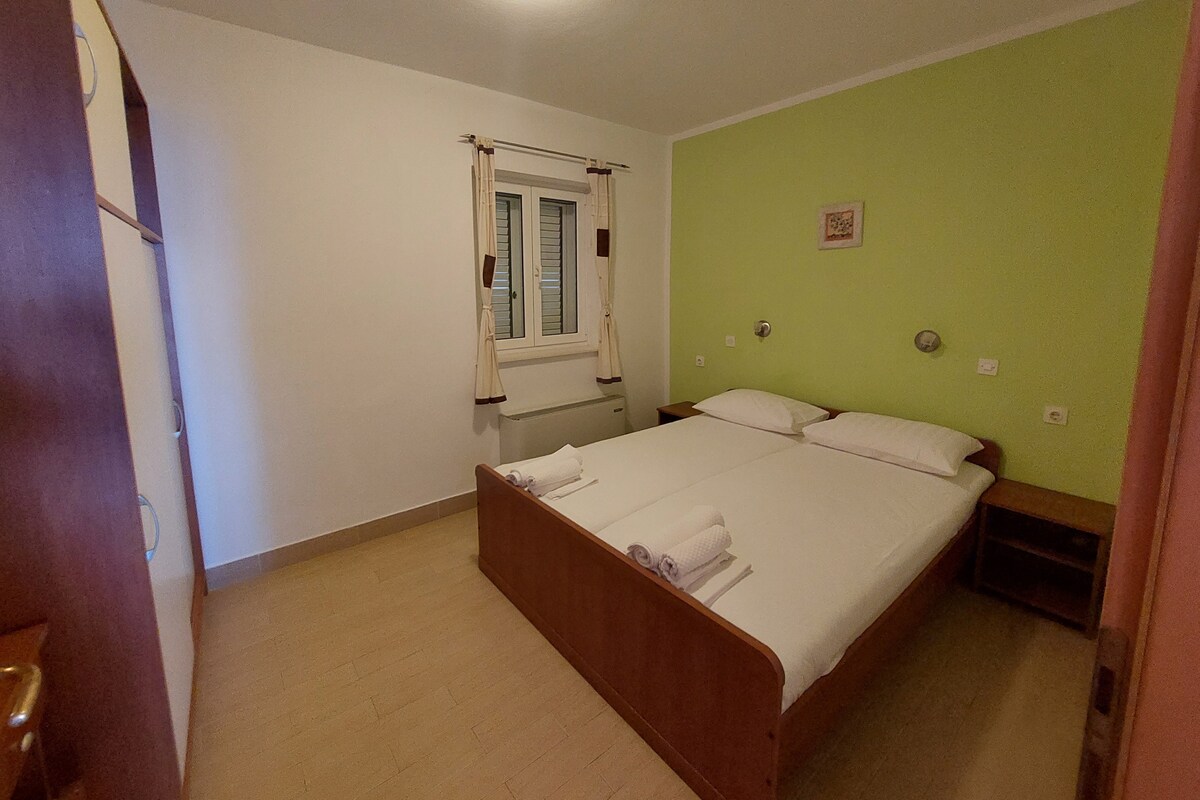 2号卧室，面积： 11平方米