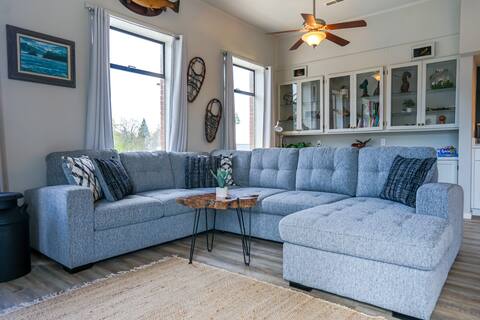 Historic 1908 Penthouse with Rooftop Terrace