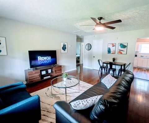 Special rates thru August! 2BR Retreat