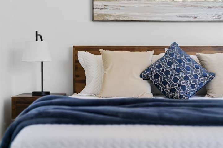 ห้องนอนใหญ่ - ชั้นแรก