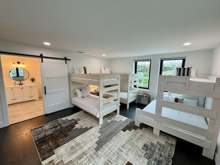 ห้องนอน 4 - ชั้นสอง 