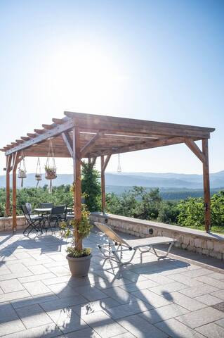 MaGea- Rustic style picturesque Cretan villa gallery image 4