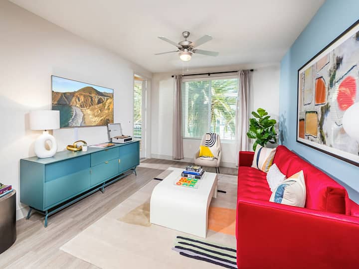 Elegant 1br Condo W Outdoor Pool In Fremont - フリーモント, CA