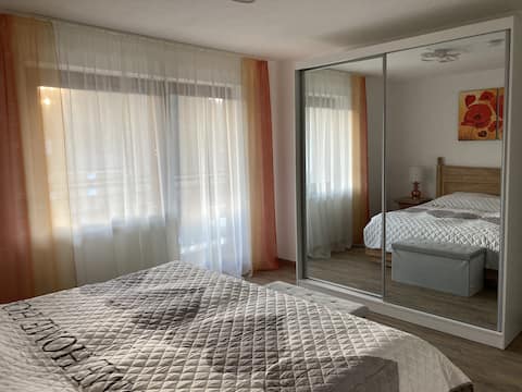 Top Airbnb: Apartment overlooking the forest in Traunstein