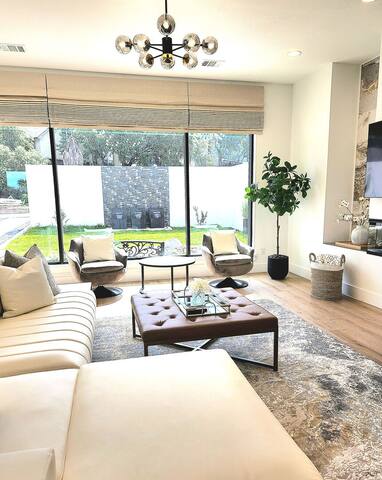 Esqusite New Home + Private Pool – Firefly Canyon gallery image 3