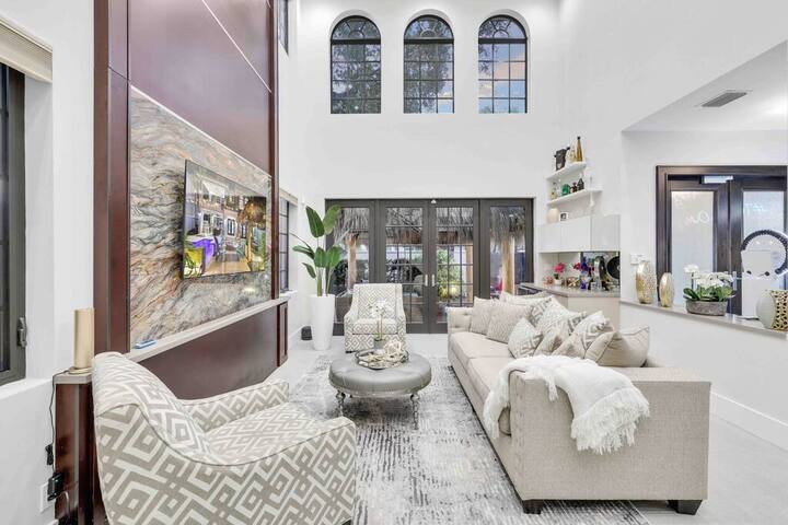 Tiki Las Olas, Fort Lauderdale gallery image 3