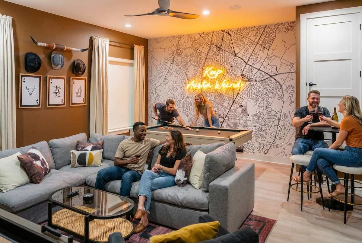 The Longhorn Lounge