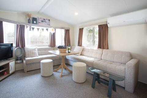 Luxury Caravan with British Sensibility