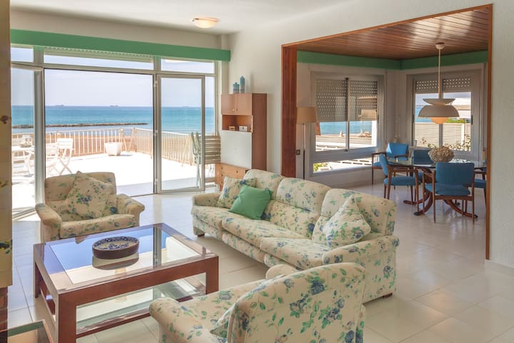 Holiday Rentals on the Costa Azahar managed Airbnb listing 1