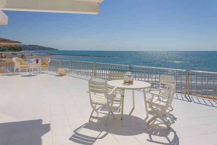 Holiday Rentals on the Costa Azahar managed Airbnb listing 1