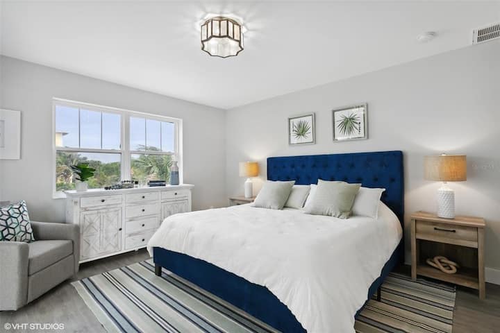 Основна спалня, двойно легло