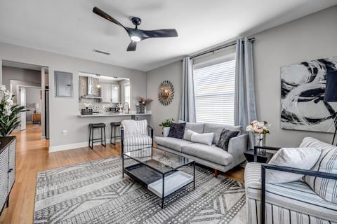 Successful Airbnb property: Chic Riverfront Apartment in Downtown San Marco in Southside