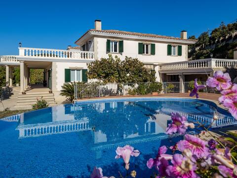 Architectural jewel between sea and mountains