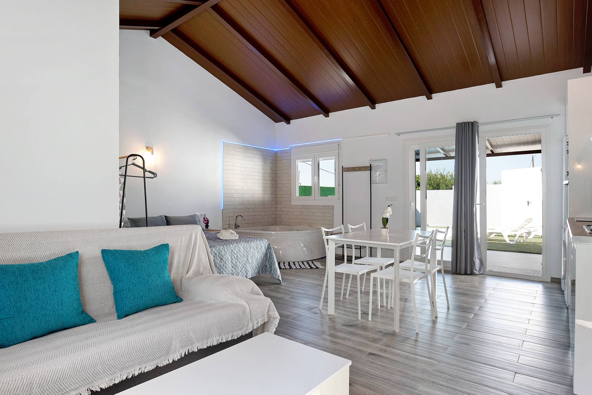 Vakantiehuis 'La Teja 3' met privé zwembad, WiFi en airconditioning — foto 3